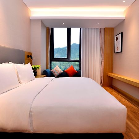 Holiday Inn Express Luanchuan By Ihg Dış mekan fotoğraf