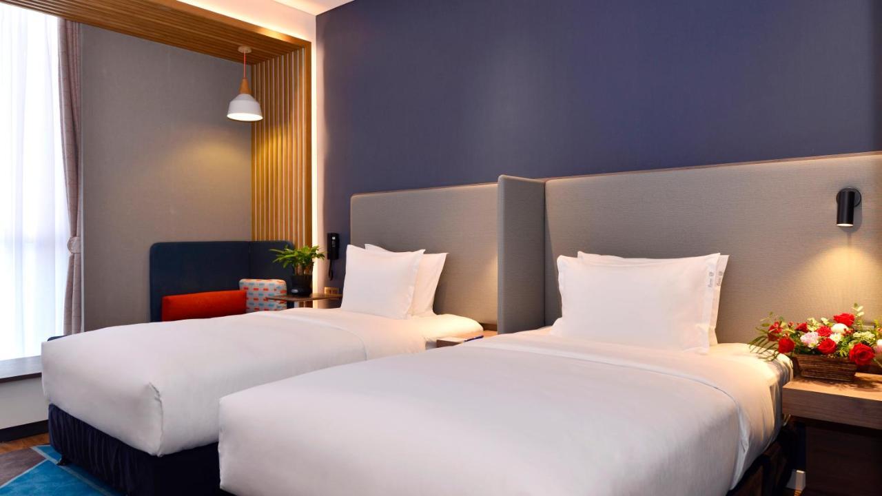 Holiday Inn Express Luanchuan By Ihg Dış mekan fotoğraf