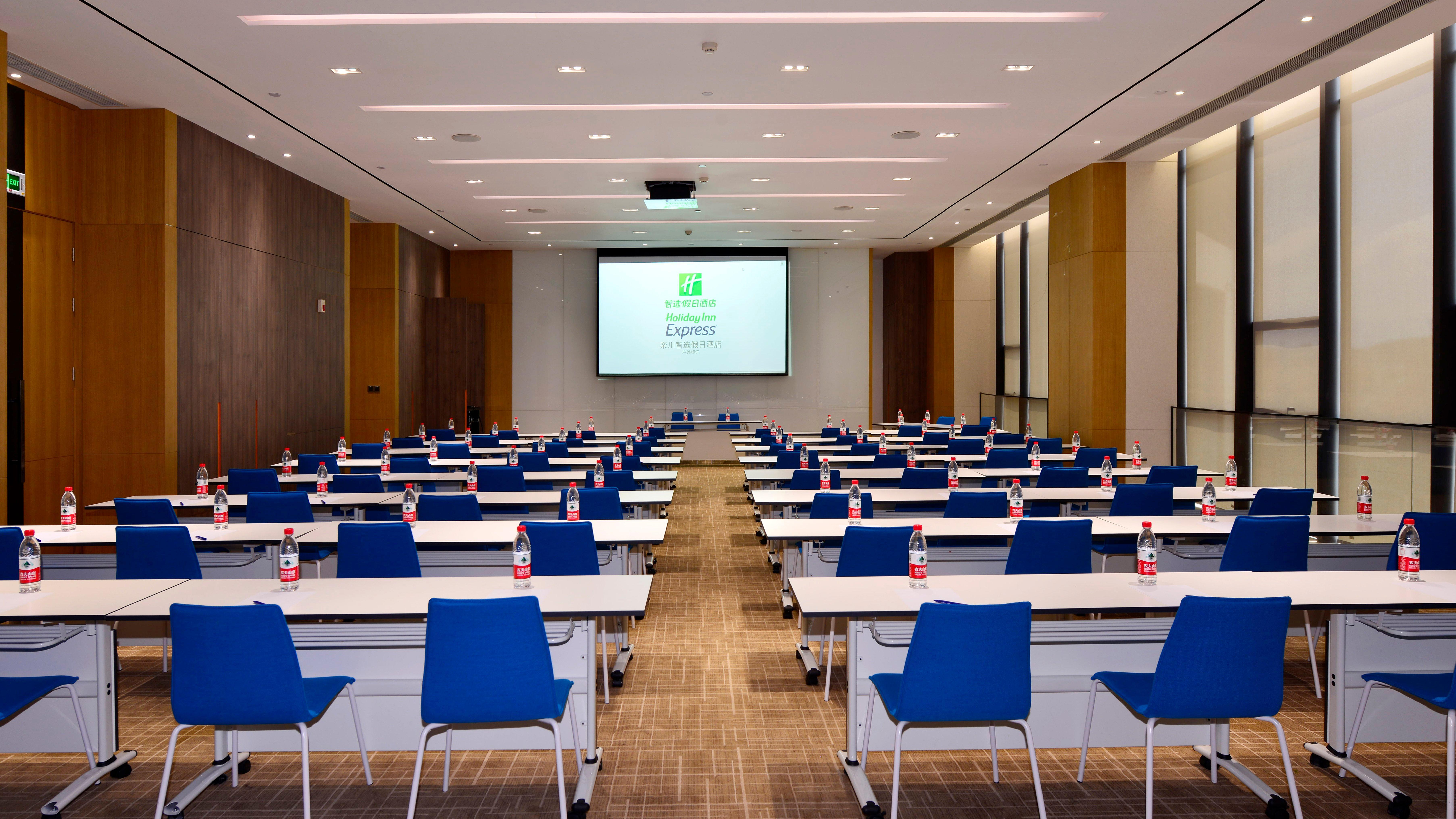 Holiday Inn Express Luanchuan By Ihg Dış mekan fotoğraf